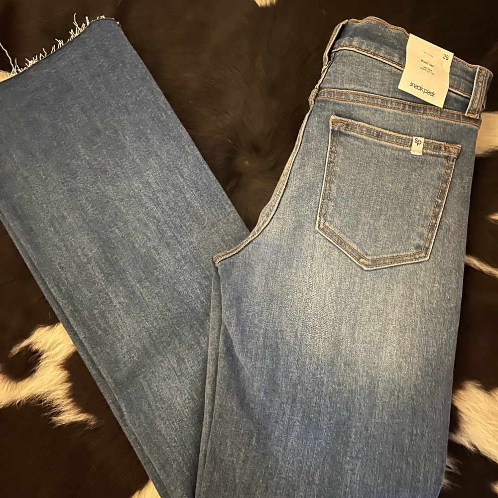 Sneak Peek boot cut mid rise jean NWT size 25
